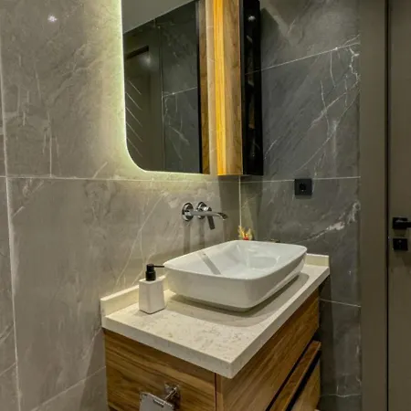 Modern 2-br Near With Pool Access E-1-75 * Ayvalı